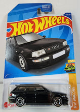 Load image into Gallery viewer, Hot Wheels 94 Audi Avant RS2
