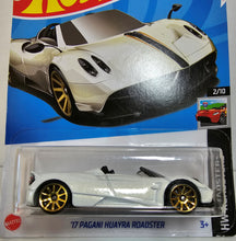 Load image into Gallery viewer, Hot Wheels White 17 Pagani Huayra Roadster 2023
