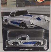 Load image into Gallery viewer, Hot wheels Vintage Racing 1962 Corvette 2024
