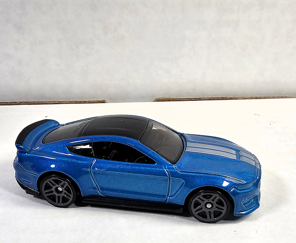 Hot Wheels Ford Shelby GT350R loose