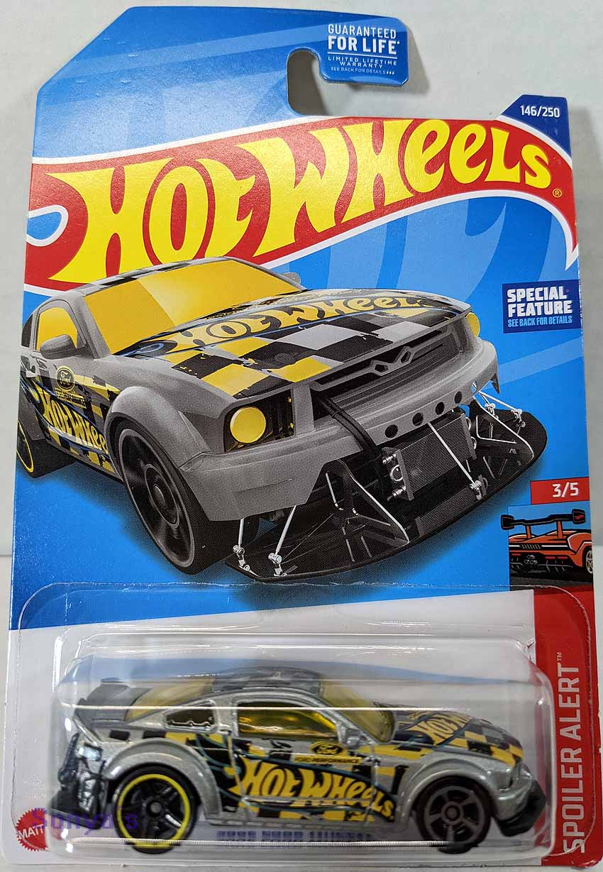 Hot Wheels 2005 Ford Mustang 2022