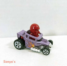 Load image into Gallery viewer, Hot Wheels Skull Shaker Treasure Hunt 2021 Loose
